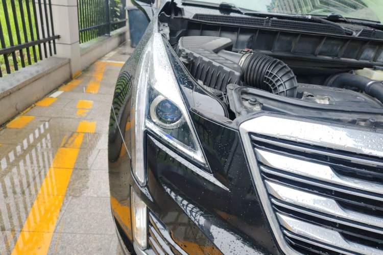 Used Cadillac XT5 2016 25T Luxury Model Right Front Headlight