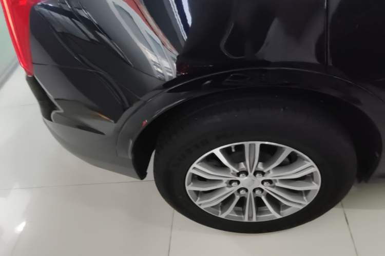 Used Cadillac XT5 2016 25T Luxury Model Right Rear Wheel Hub