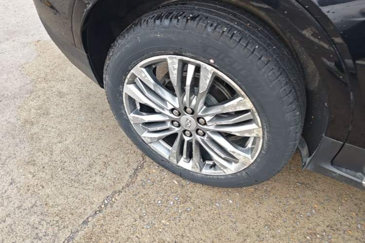 Used Cadillac XT5 2016 28T Four-Wheel-Drive Leading Model Right Rear Wheel Hub