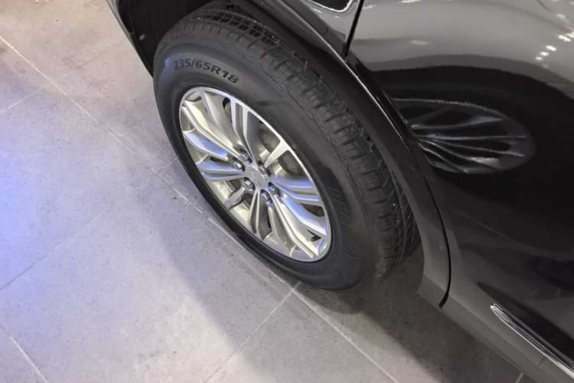 Used Cadillac XT5 2016 25T Luxury Model Right Rear Wheel Hub