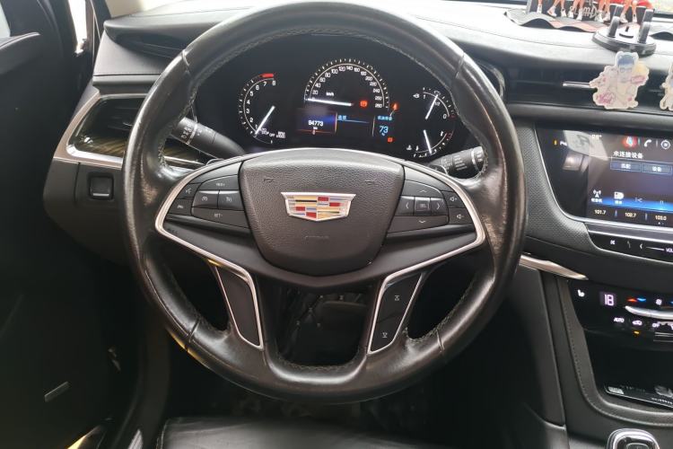 Used Cadillac XT5 2016 28T Four-Wheel Drive Luxury Model Steering Wheel