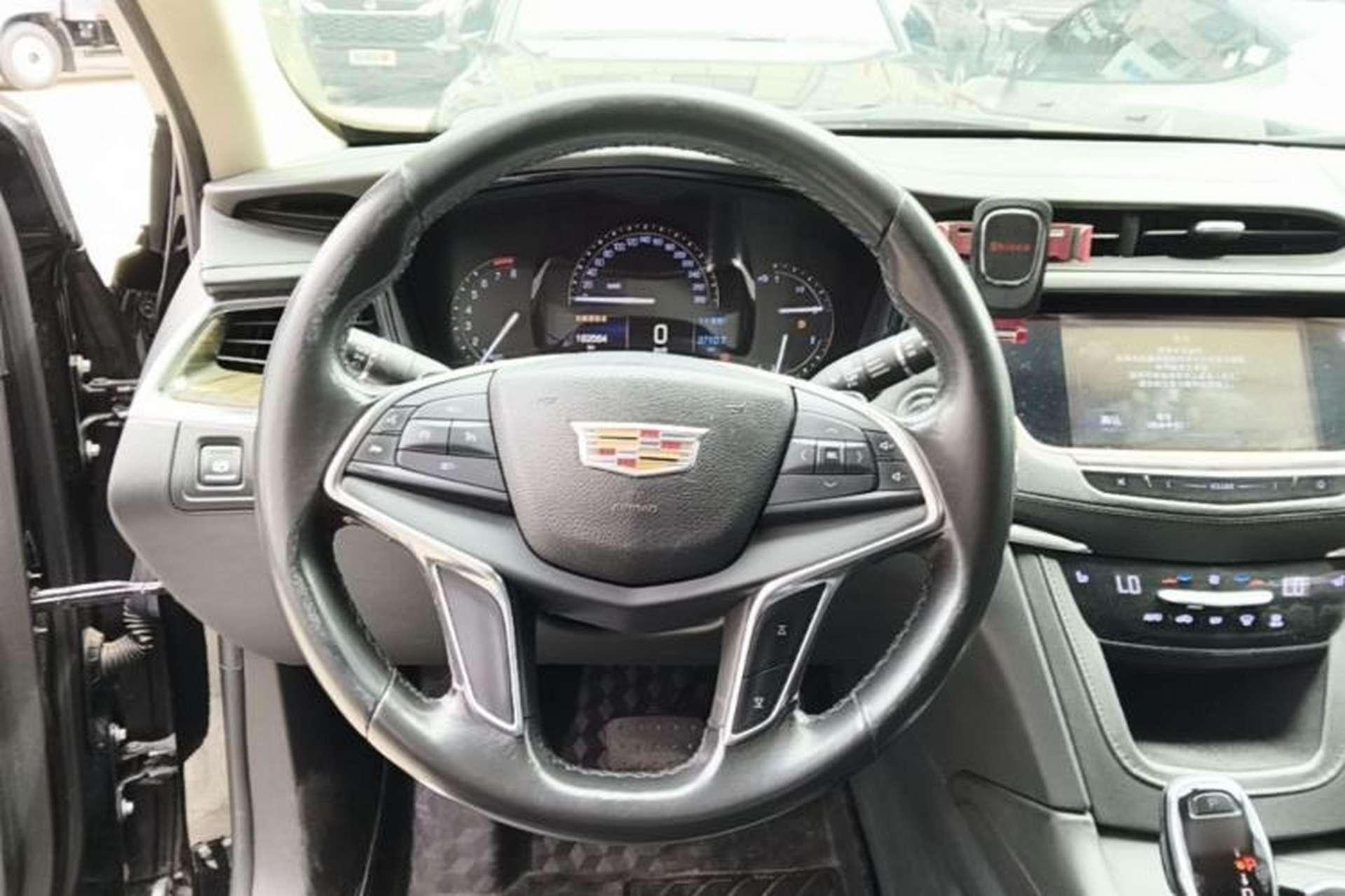 Used Cadillac XT5 2016 25T Luxury Model Steering Wheel