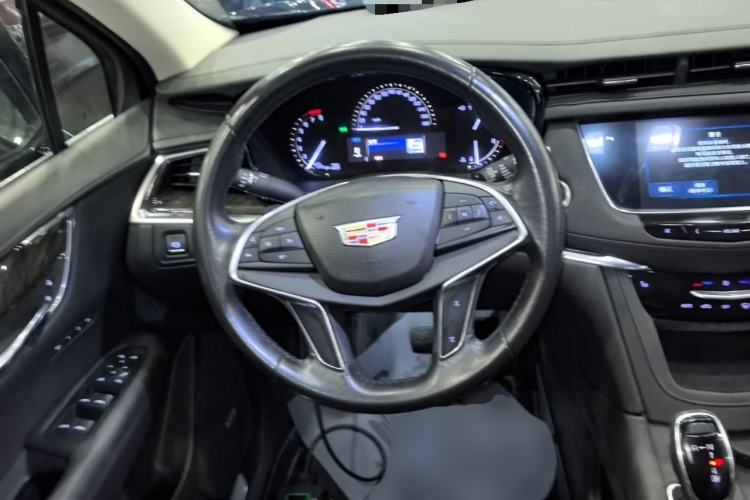 Used Cadillac XT5 2016 25T Luxury Model Steering Wheel