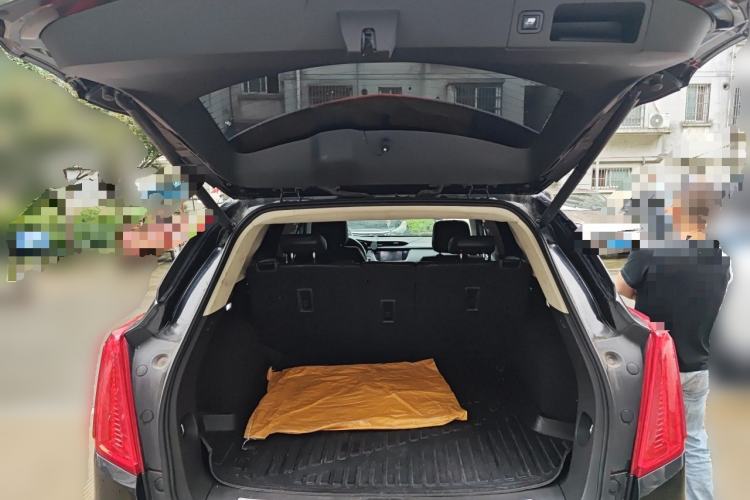 Used Cadillac XT5 2016 28T Four-Wheel Drive Luxury Model Trunk