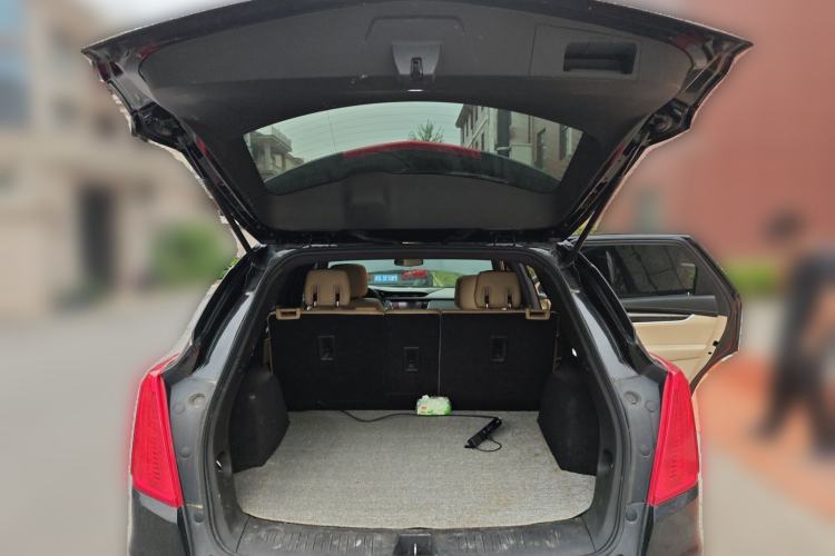 Used Cadillac XT5 2016 25T Tech Edition Trunk