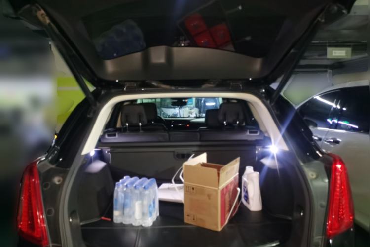 Used Cadillac XT5 2016 25T Luxury Model Trunk