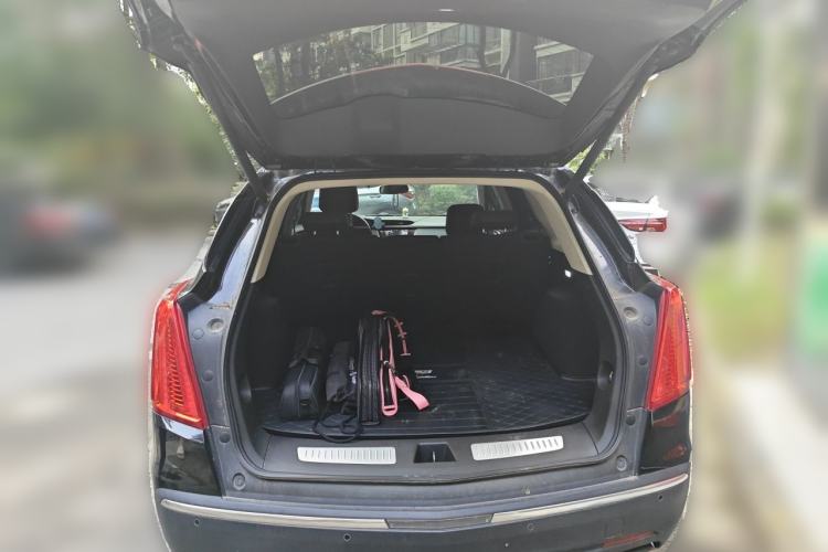 Used Cadillac XT5 2016 28T Four-Wheel Drive Luxury Model Trunk