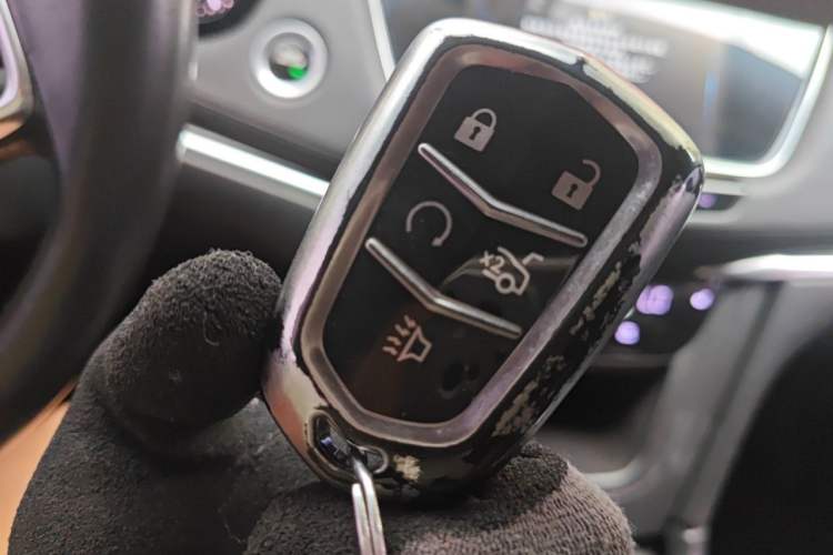 Used Cadillac XT5 2016 25T Luxury Model Vehicle Key