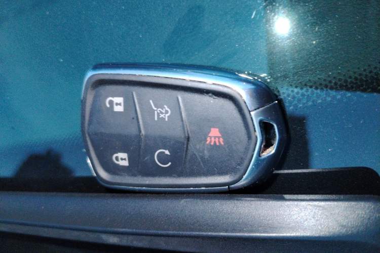 Used Cadillac XT5 2016 25T Luxury Model Vehicle Key