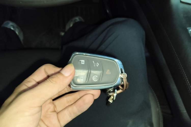 Used Cadillac XT5 2016 25T Luxury Model Vehicle Key