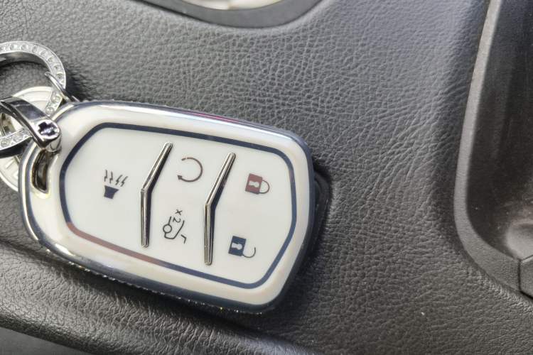 Used Cadillac XT5 2016 28T Four-Wheel Drive Luxury Model Vehicle Key
