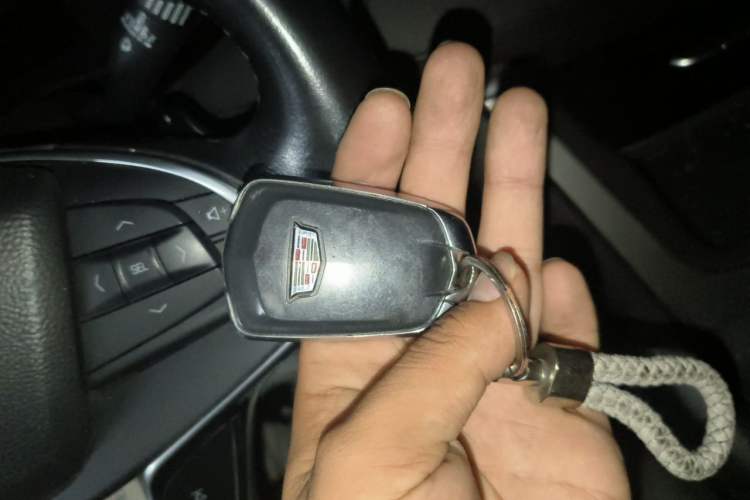 Used Cadillac XT5 2016 25T Luxury Model Vehicle Key
