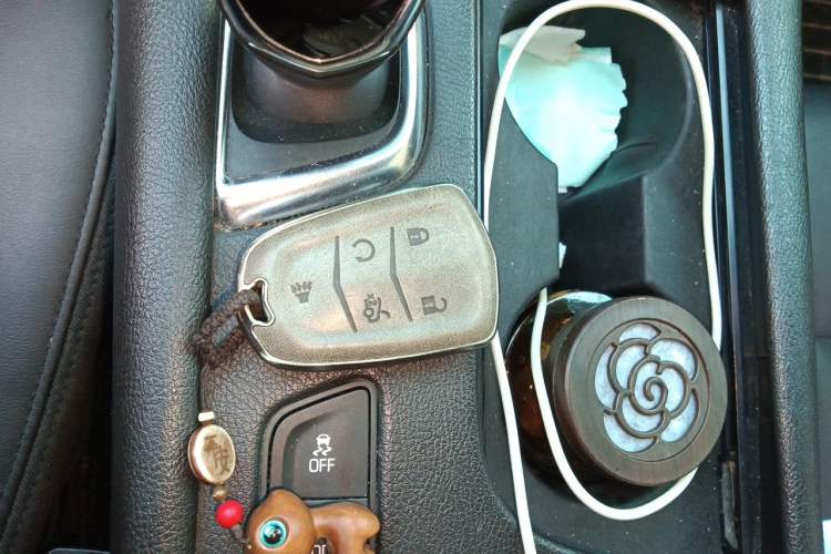 Used Cadillac XT5 2016 25T Luxury Model Vehicle Key