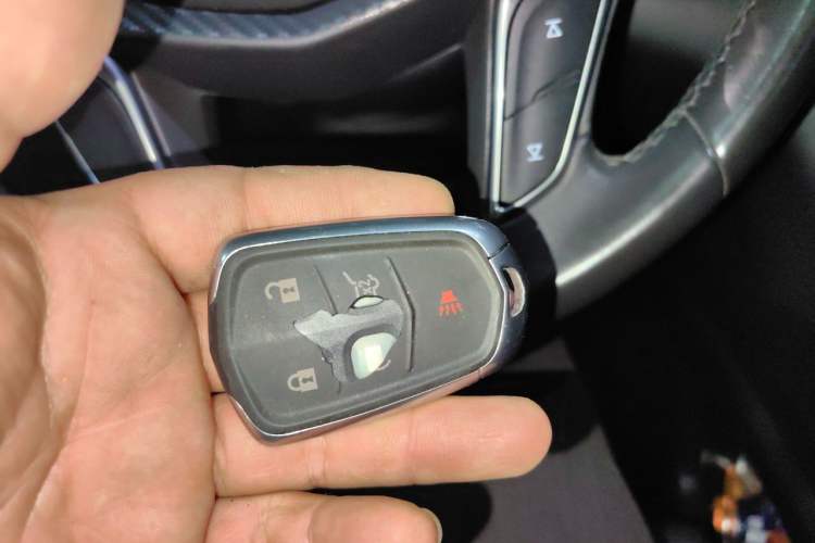 Used Cadillac XT5 2016 25T Luxury Model Vehicle Key