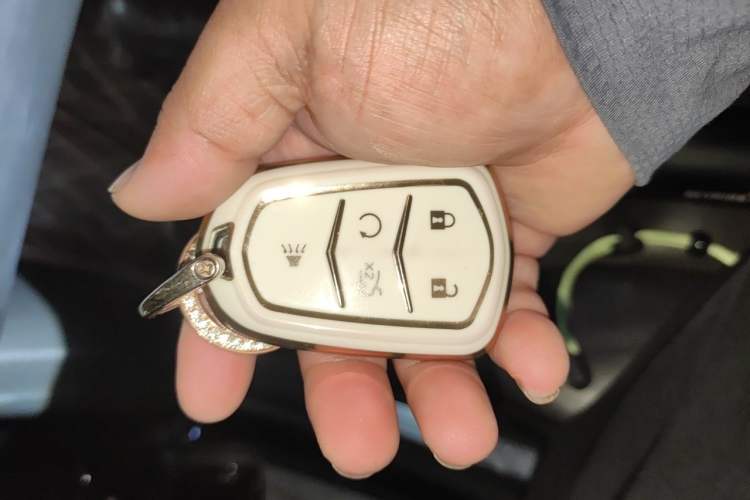 Used Cadillac XT5 2016 25T Luxury Model Vehicle Key