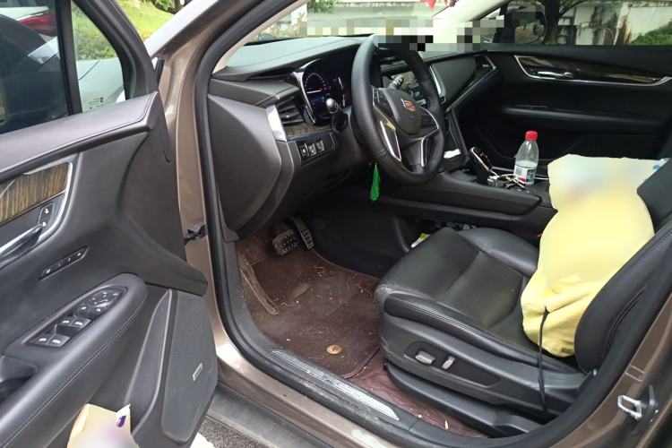 Used Cadillac XT5 2016 25T Luxury Model Driver Seat