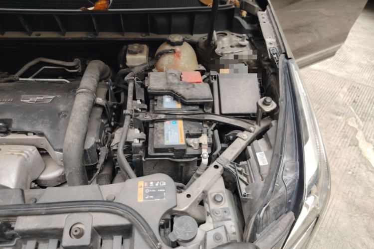 Used Cadillac XT5 2016 25T Luxury Model Engine Bay Left