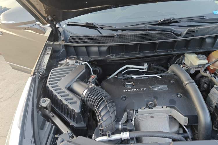 Used Cadillac XT5 2016 25T Luxury Model Engine Bay Right
