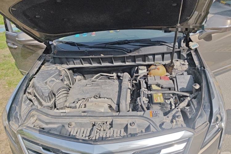 Used Cadillac XT5 2016 25T Luxury Model Engine Bay