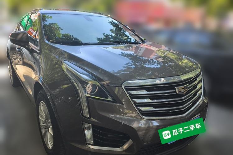 Used Cadillac XT5 2016 28T Four-Wheel Drive Tech Version Front Right 45 Deg