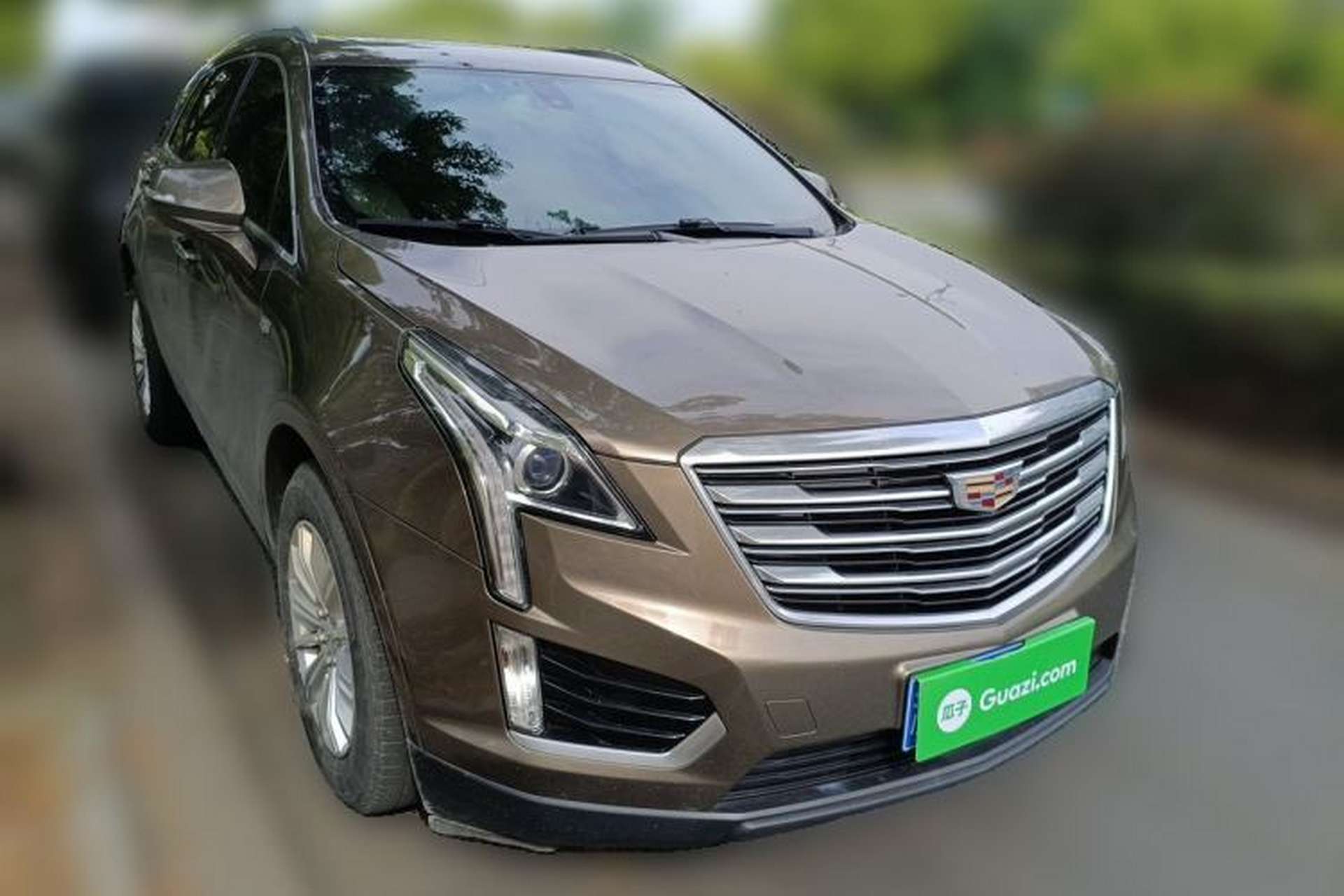Used Cadillac XT5 2016 28T Four-Wheel Drive Tech Version Front Right 45 Deg