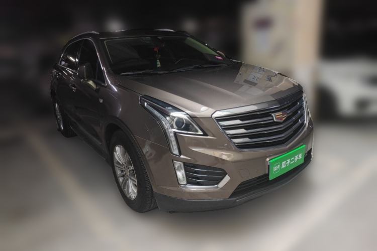 Used Cadillac XT5 2016 25T Luxury Model Front Right 45 Deg