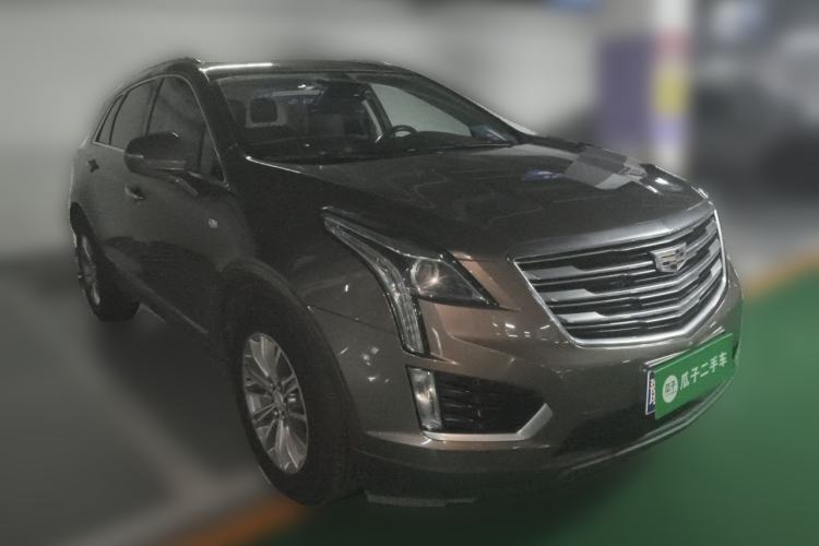 Used Cadillac XT5 2016 25T Luxury Model Front Right 45 Deg