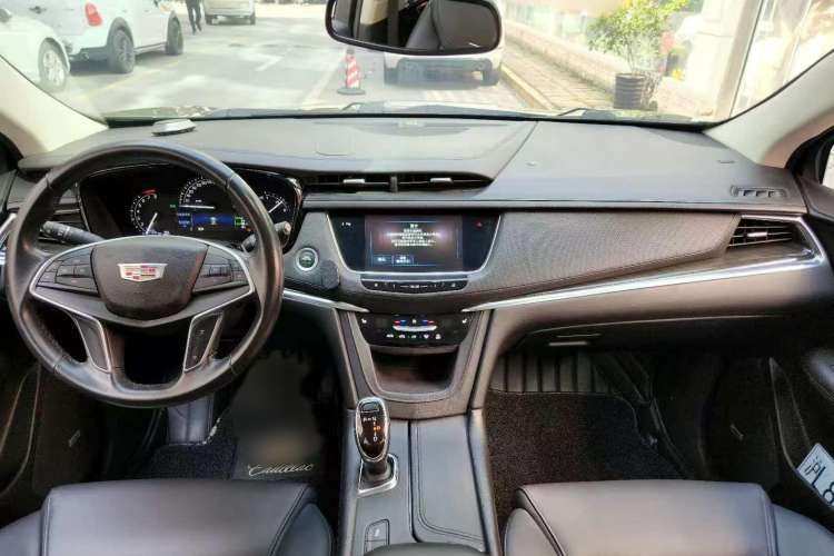 Used Cadillac XT5 2016 25T Luxury Model Gear Lever