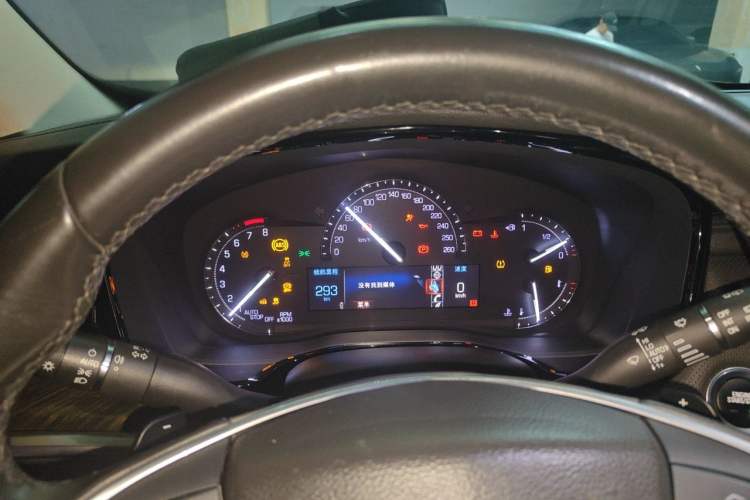 Used Cadillac XT5 2016 25T Luxury Model Instrument Cluster