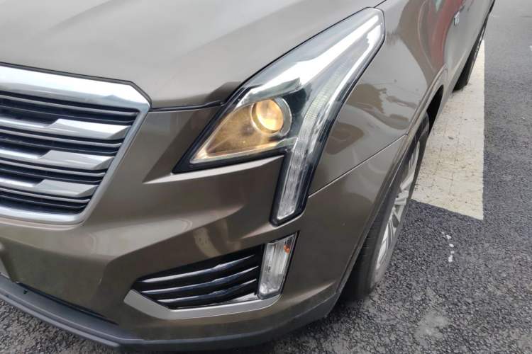 Used Cadillac XT5 2016 25T Tech Edition Left Front Headlight