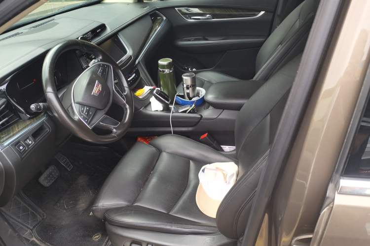 Used Cadillac XT5 2016 28T Four-Wheel Drive Luxury Model Left Front Seat