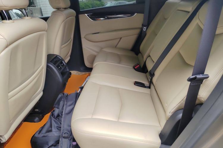 Used Cadillac XT5 2016 25T Tech Edition Left Rear Seat