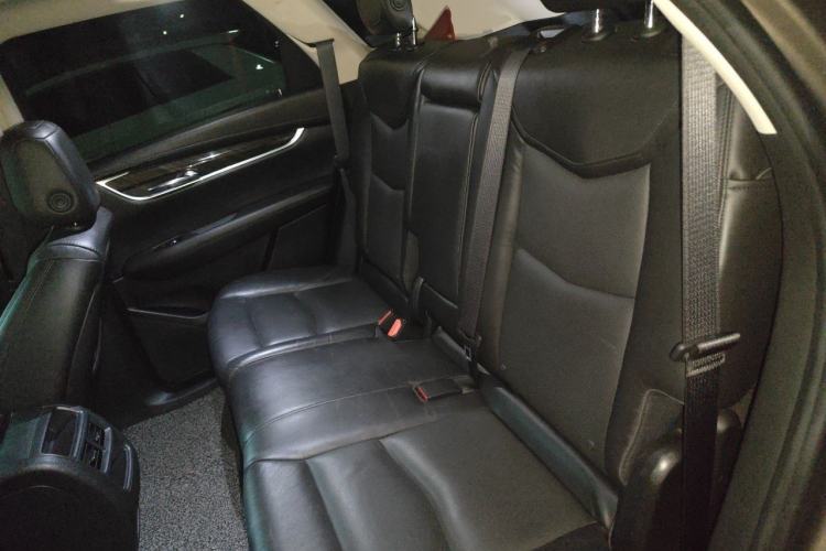 Used Cadillac XT5 2016 25T Luxury Model Left Rear Seat