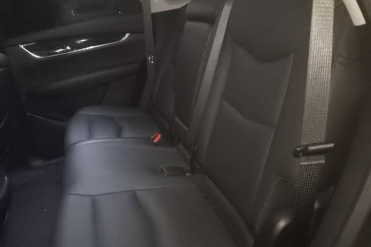 Used Cadillac XT5 2016 25T Luxury Model Left Rear Seat