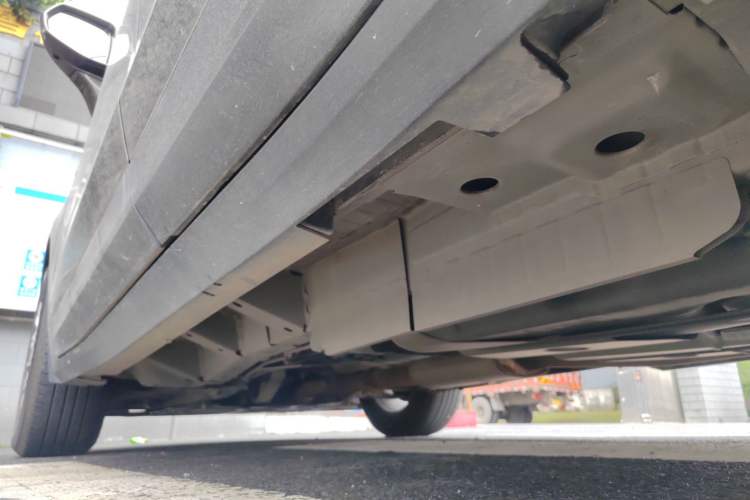 Used Cadillac XT5 2016 25T Tech Edition Left Side Sill