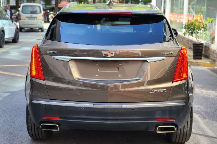 Used Cadillac XT5 2016 25T Luxury Model Rear