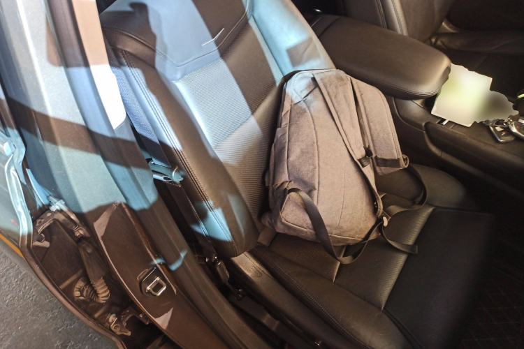 Used Cadillac XT5 2016 25T Luxury Model Right Front Seat