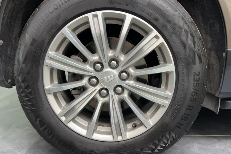 Used Cadillac XT5 2016 25T Luxury Model Right Rear Wheel Hub