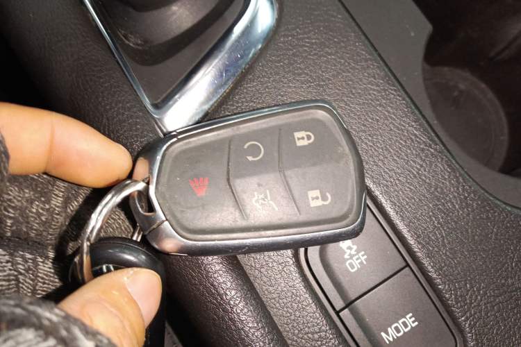 Used Cadillac XT5 2016 25T Luxury Model Vehicle Key