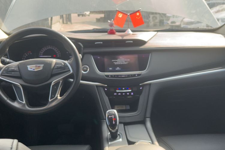 Used Cadillac XT5 2016 25T Luxury Model Audio And AC Panel