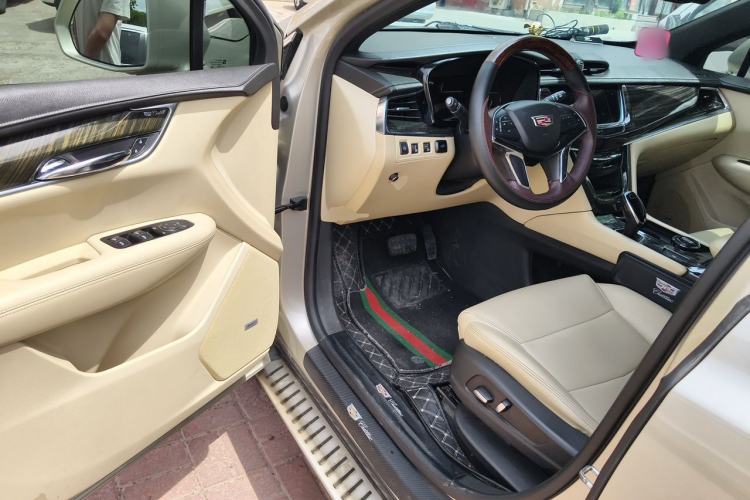 Used Cadillac XT5 2016 25T Tech Edition Driver Seat