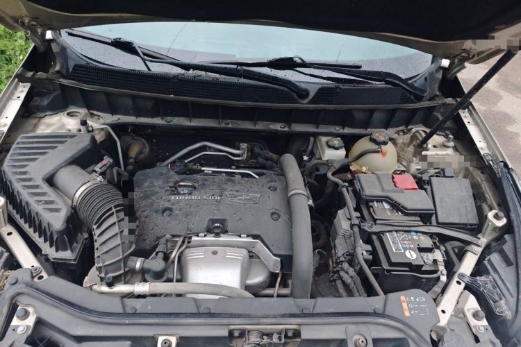 Used Cadillac XT5 2016 25T Luxury Model Engine Bay