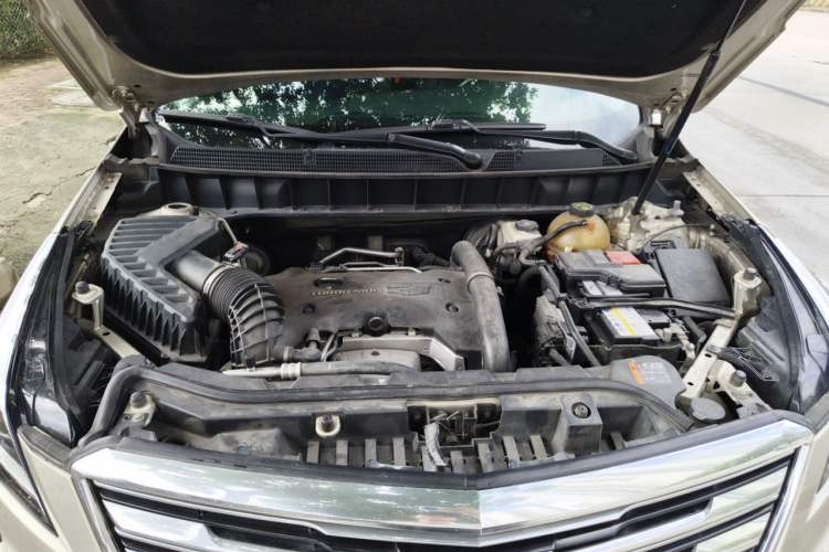 Used Cadillac XT5 2016 25T Luxury Model Engine Bay
