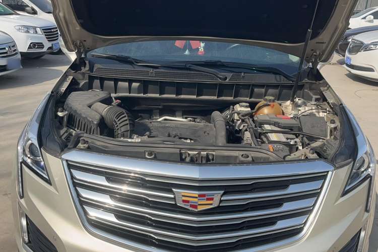 Used Cadillac XT5 2016 25T Luxury Model Engine Bay