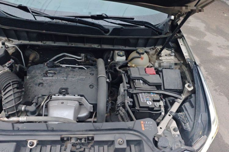 Used Cadillac XT5 2016 25T Luxury Model Engine Bay Left