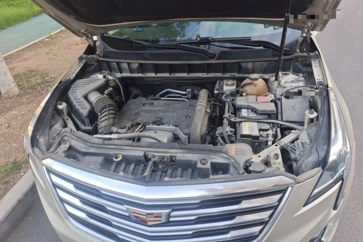 Used Cadillac XT5 2016 28T Four-Wheel Drive Luxury Model Engine Bay
