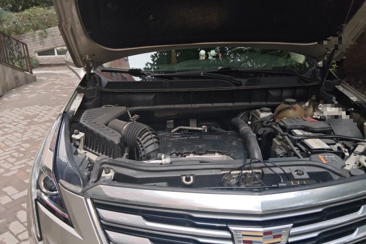 Used Cadillac XT5 2016 25T Luxury Model Engine Bay Right