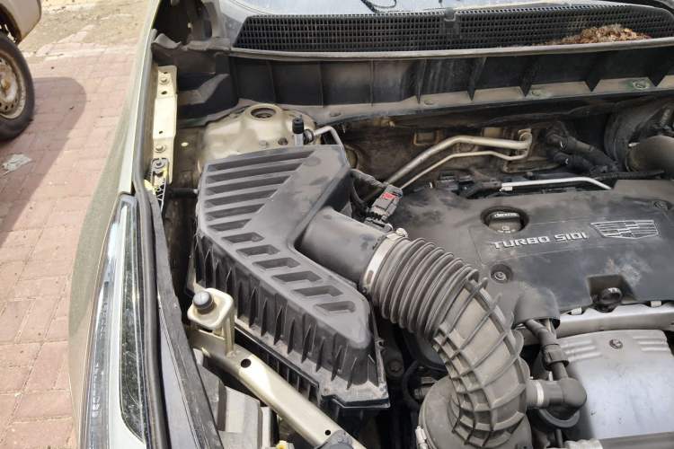 Used Cadillac XT5 2016 25T Tech Edition Engine Bay Right