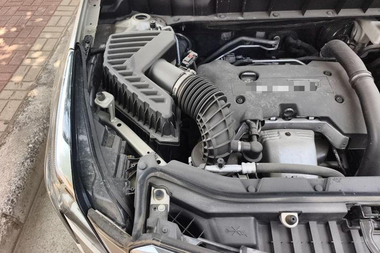 Used Cadillac XT5 2016 25T Luxury Model Engine Bay Right