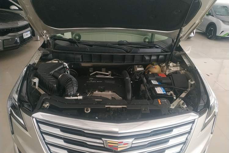 Used Cadillac XT5 2016 28T Four-Wheel Drive Luxury Model Engine Bay